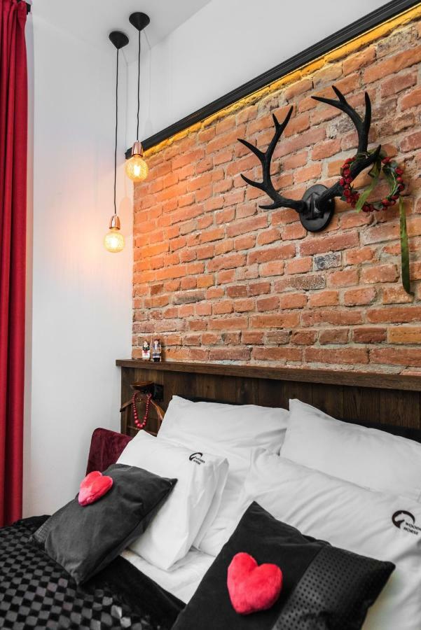 Wooden Horse - New Apartment - Old Town クラクフ エクステリア 写真