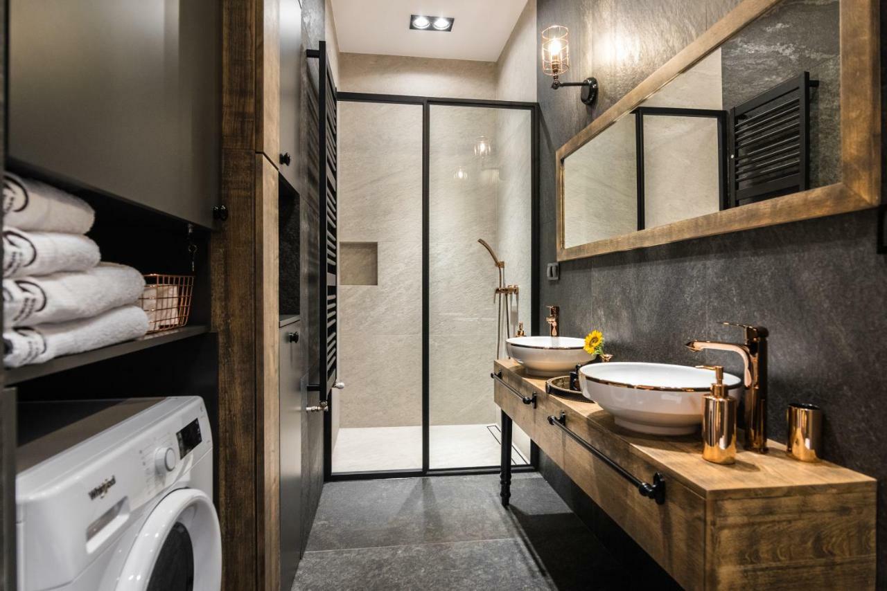 Wooden Horse - New Apartment - Old Town クラクフ エクステリア 写真